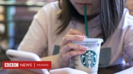 Starbucks: los crecientes problemas que enfrenta la cadena global de café cuyas ventas cayeron en todo el mundo – BBC News Mundo