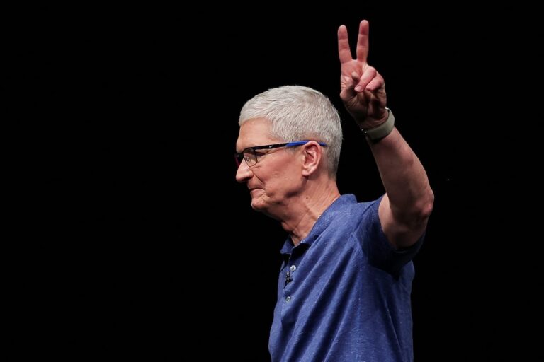 Apple supera a Microsoft y recupera el trono como la empresa más valiosa del mundo