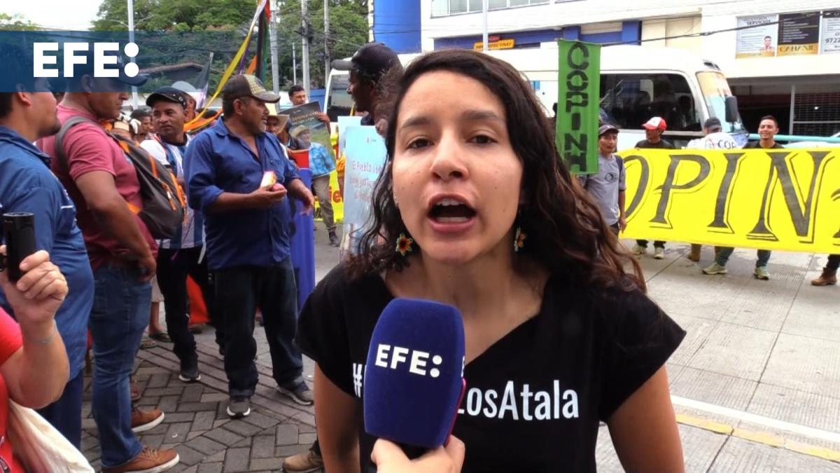 la-familia-de-la-ambientalista-hondurena-asesinada-berta-caceres-reclama-justicia
