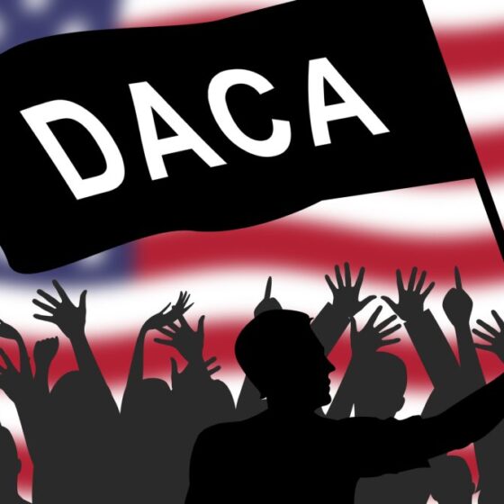 DACA cumplirá 12 años en medio de desafíos para los jóvenes inmigrantes