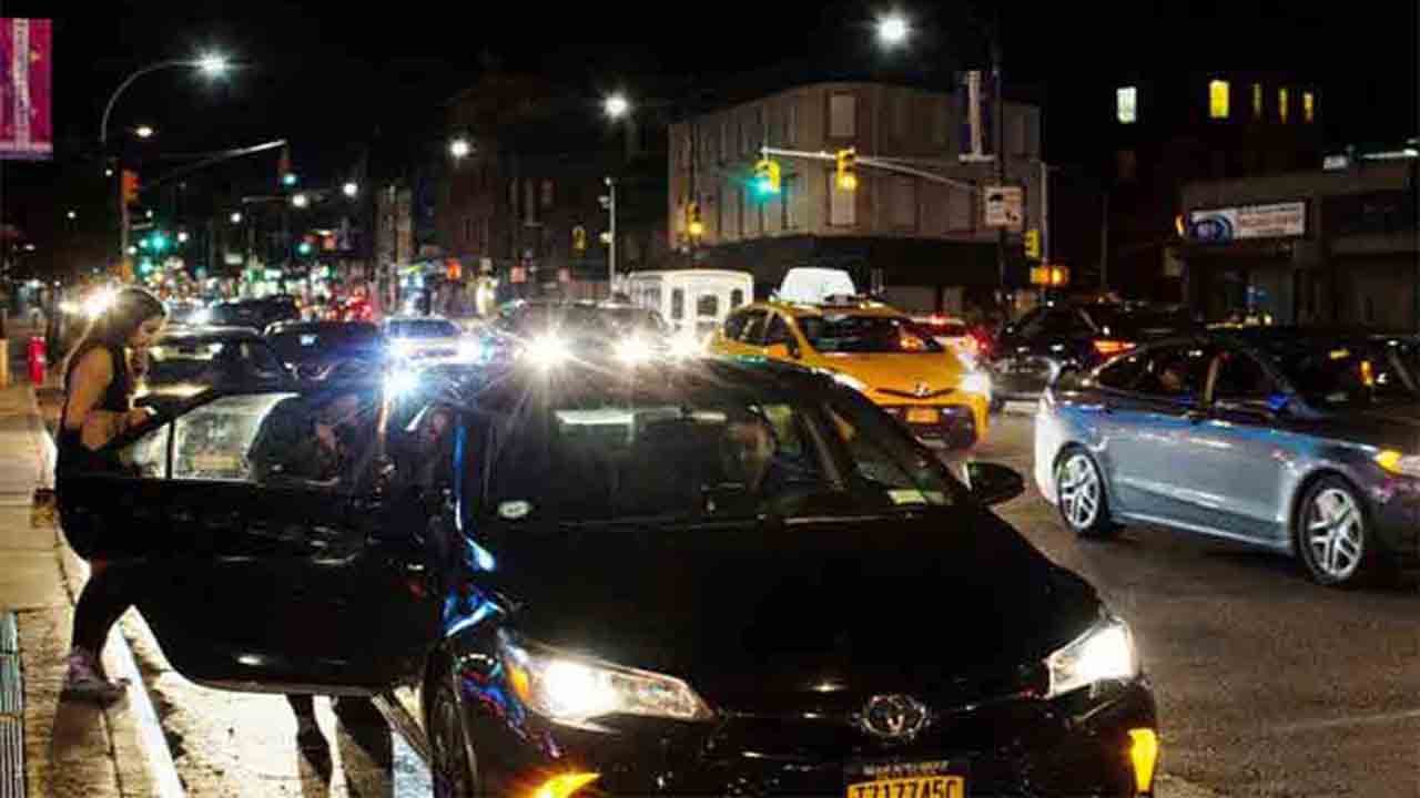 uber-bloquea-a-los-conductores-en-nueva-york-a-mitad-de-turno-–-todo-taxi