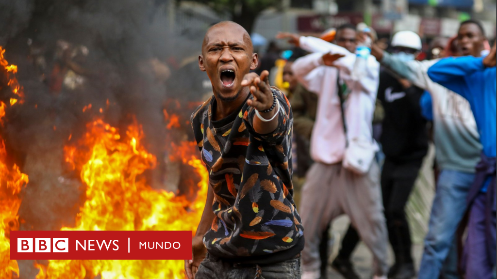 Kenia: las violentas protestas que dejaron al menos 22 muertos y obligaron a rectificar al presidente del país más estable de África – BBC News Mundo