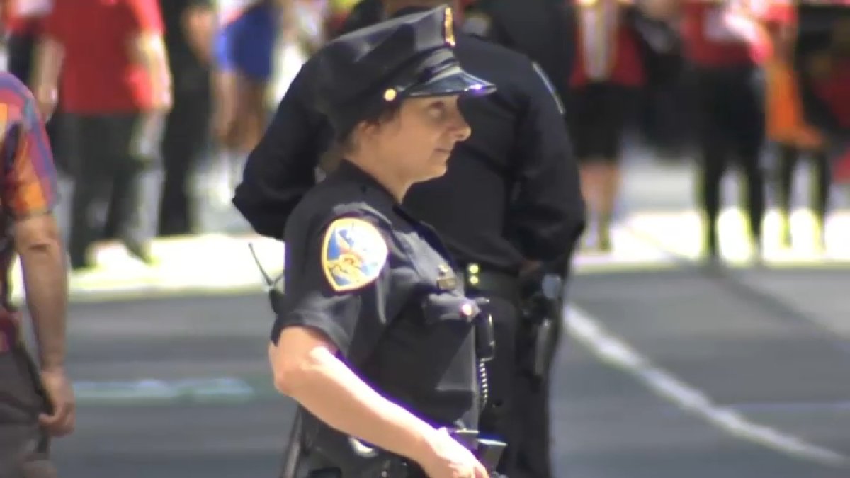 Policía se prepara para desplegar a oficiales en el desfile del Orgullo Gay en San Francisco