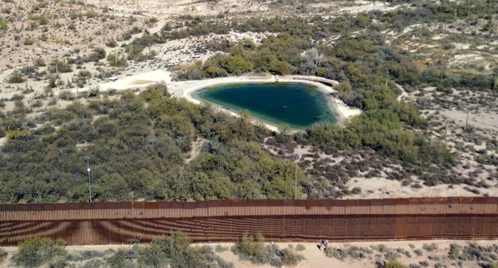 naturaleza-interrumpida:-el-impacto-del-muro-fronterizo-entre-eeuu.-y-mexico-en-la-fauna-salvaje-|-el-universal