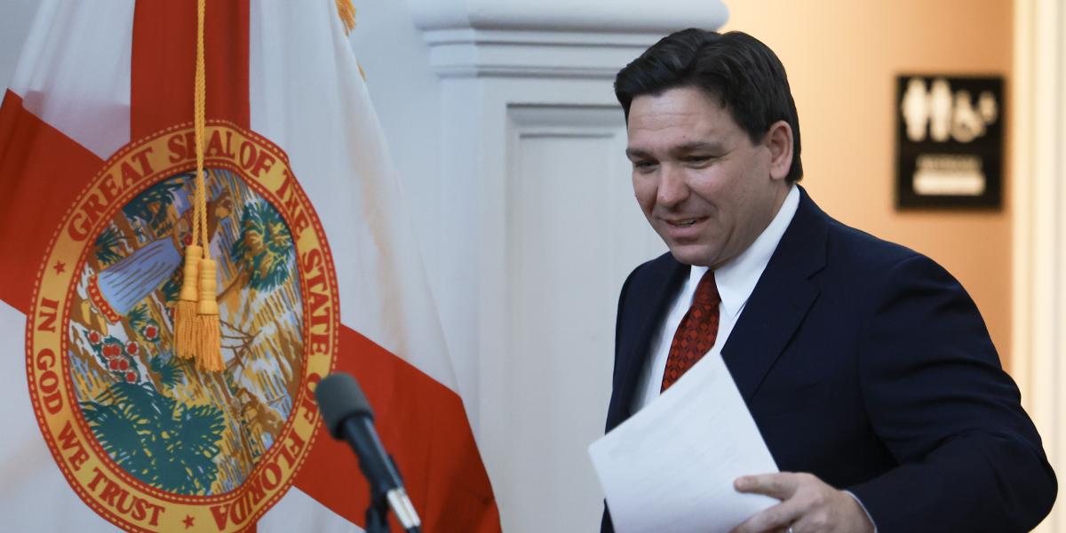 Ron DeSantis: cuál es su fortuna y a cuánto ascendió como gobernador de Florida