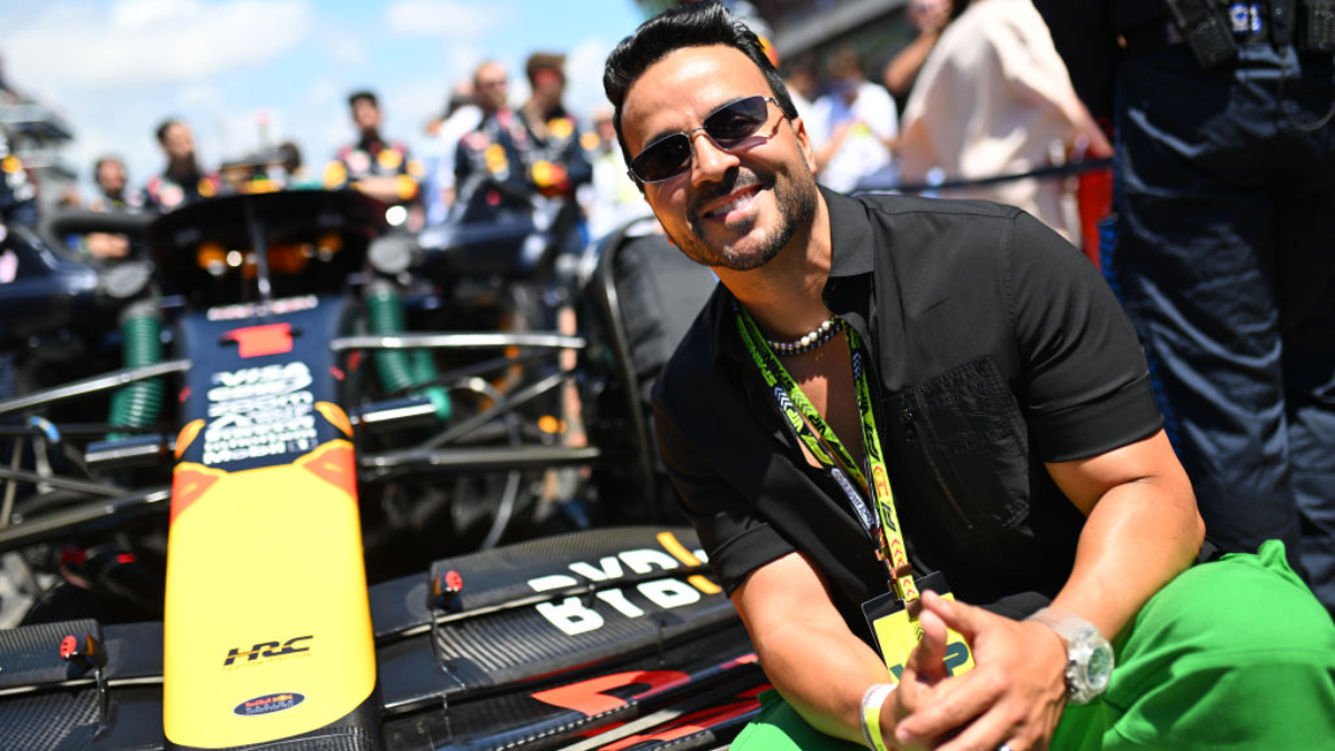 Luis Fonsi: De simulador de carreras a competir en la Fórmula 1