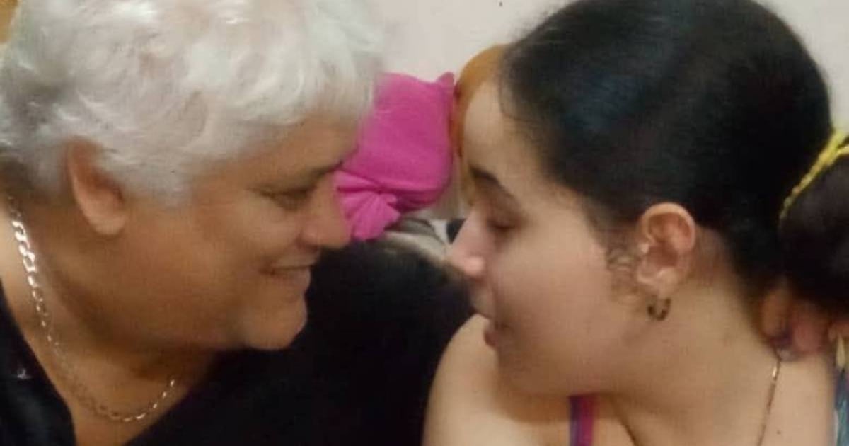 Hija de Carlos Massola denuncia que carro fúnebre tardó siete horas en llegar para levantar el cuerpo de su padre