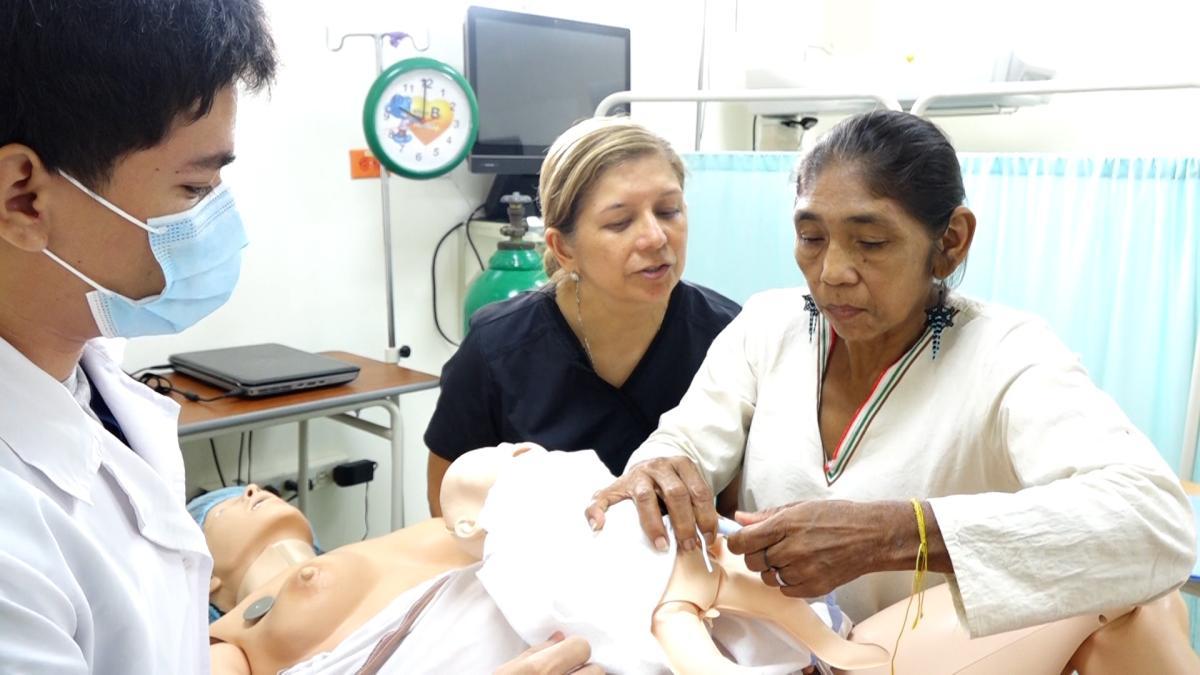 Magdalena : indígenas Chimilas pasan de la oración y el tabaco en el parto a la medicina occidental