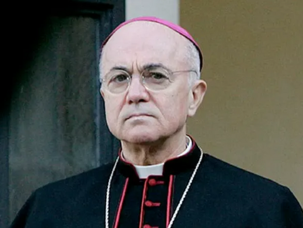 El Vaticano declara “cismático” a Viganò y lo excomulga