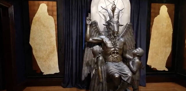 Los satanistas quieren «capellanes escolares»: la nueva ley de Florida… y la ira de Satanic Temple