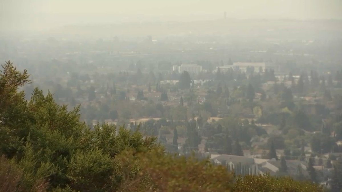 emiten-aviso-por-mala-calidad-del-aire-debido-al-humo-de-los-incendios-al-norte-de-california