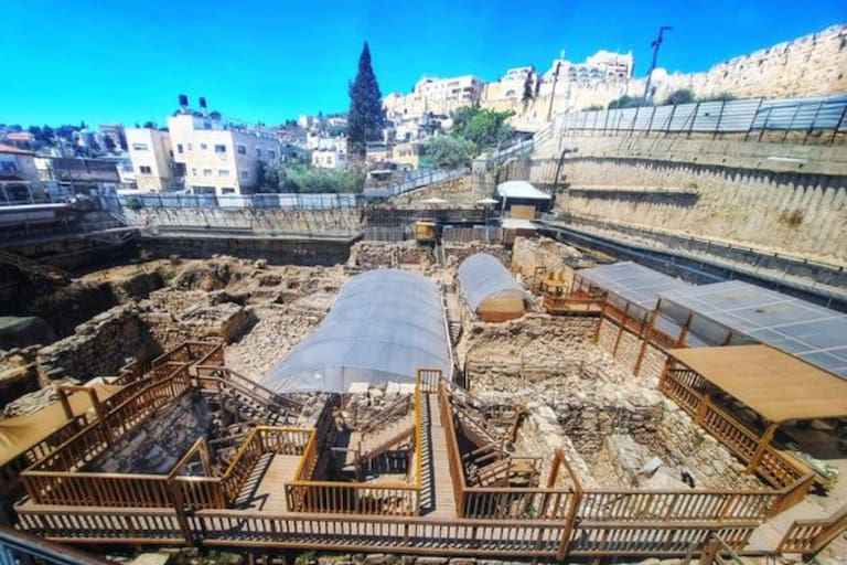 descubrieron-enterrada-una-estructura-monumental-de-3000-anos-que-confirma-las-historias-de-la-biblia