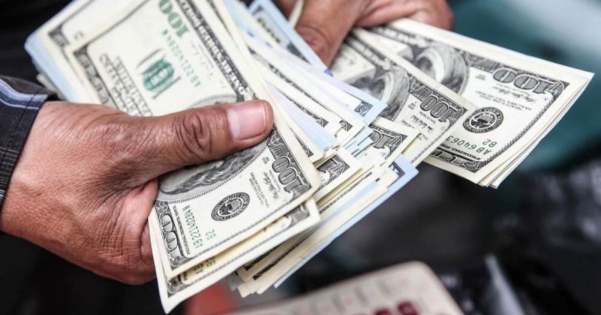 resucita-el-dolar-en-el-mercado-informal-cubano