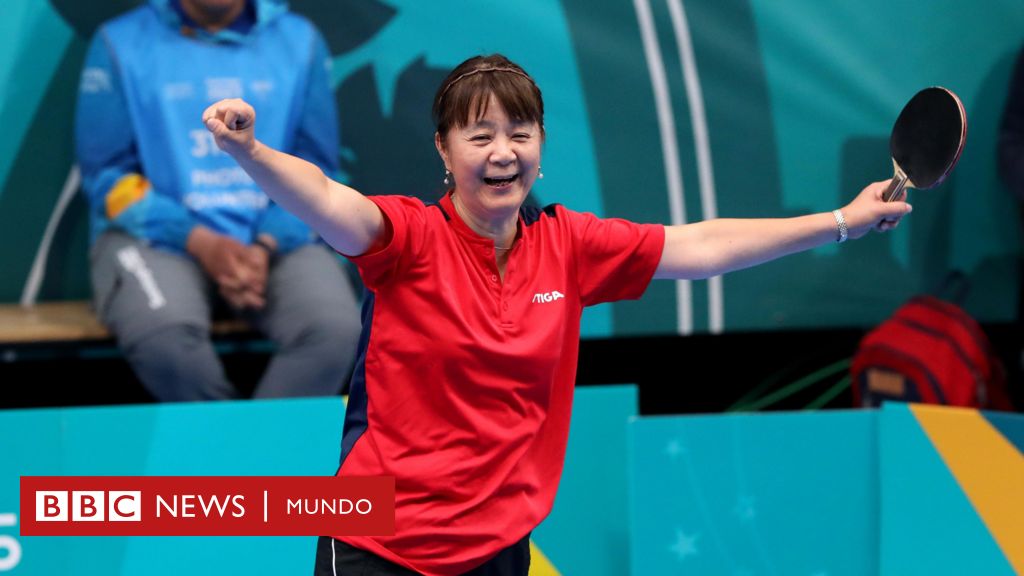 Juegos Olímpicos: la inspiradora historia de Tania Zeng, la china de 58 años que pasó de vender muebles en el norte de Chile a buscar una medalla olímpica para ese país – BBC News Mundo
