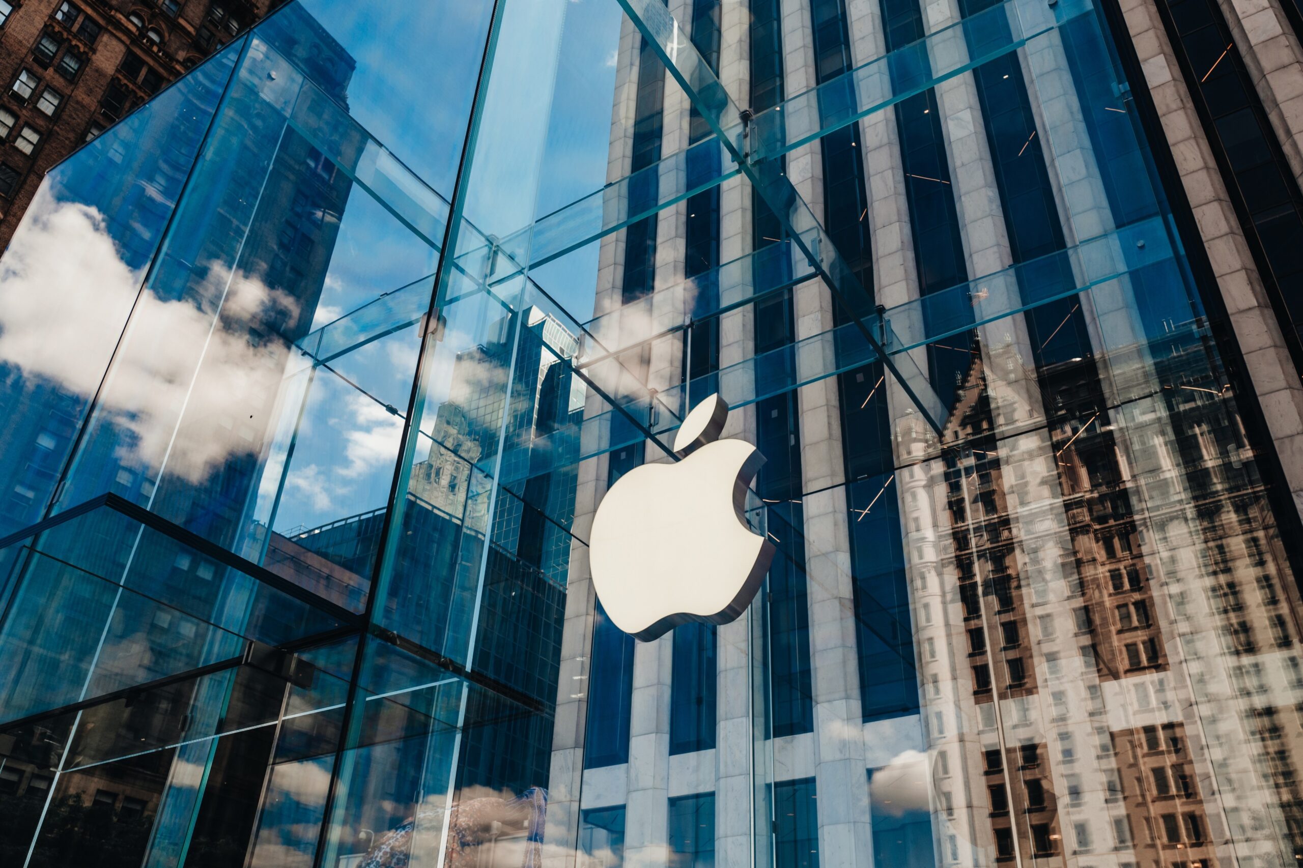 apple-quiere-lanzar-un-iphone-plegable-en-2026-–-la-opinion