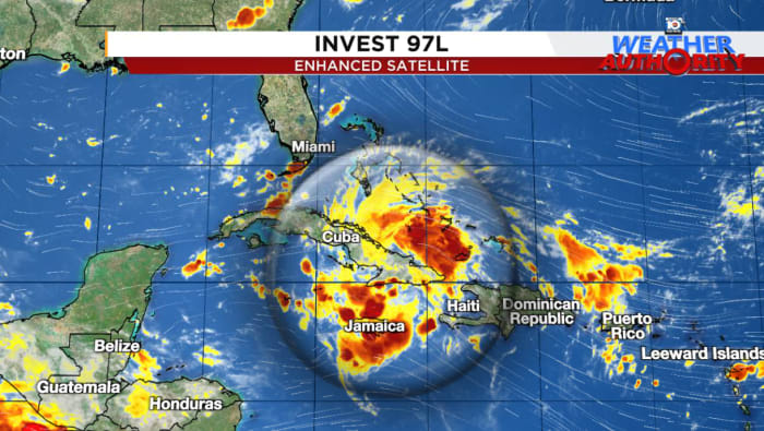 Alertas de tormenta tropical, advertencias emitidas para partes de Florida