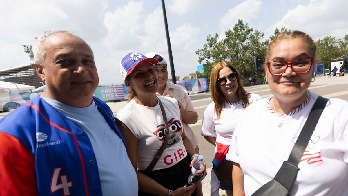 Rebosa de orgullo en las gradas de París la familia de Gladymar Torres: “Comencé a gritar. Dije: ‘¡Marca nacional!’. Y luego vi la ‘q’ y comencé a llorar”