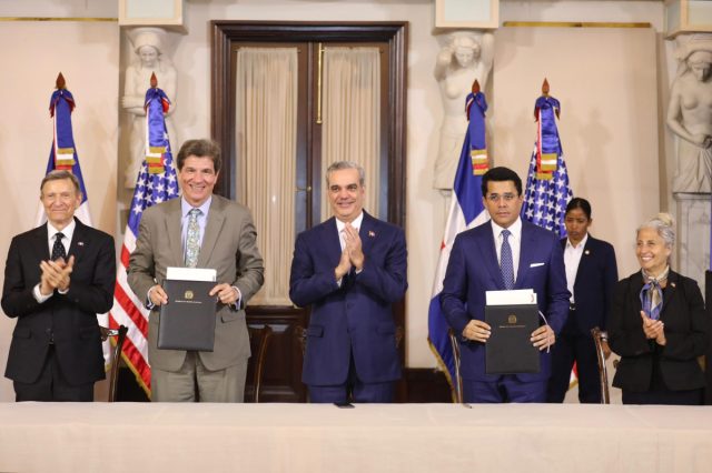 Subsecretario de Estado de Estados Unidos felicita a Luis Abinader por acuerdo de «cielos abiertos»  Ensegundos República Dominicana