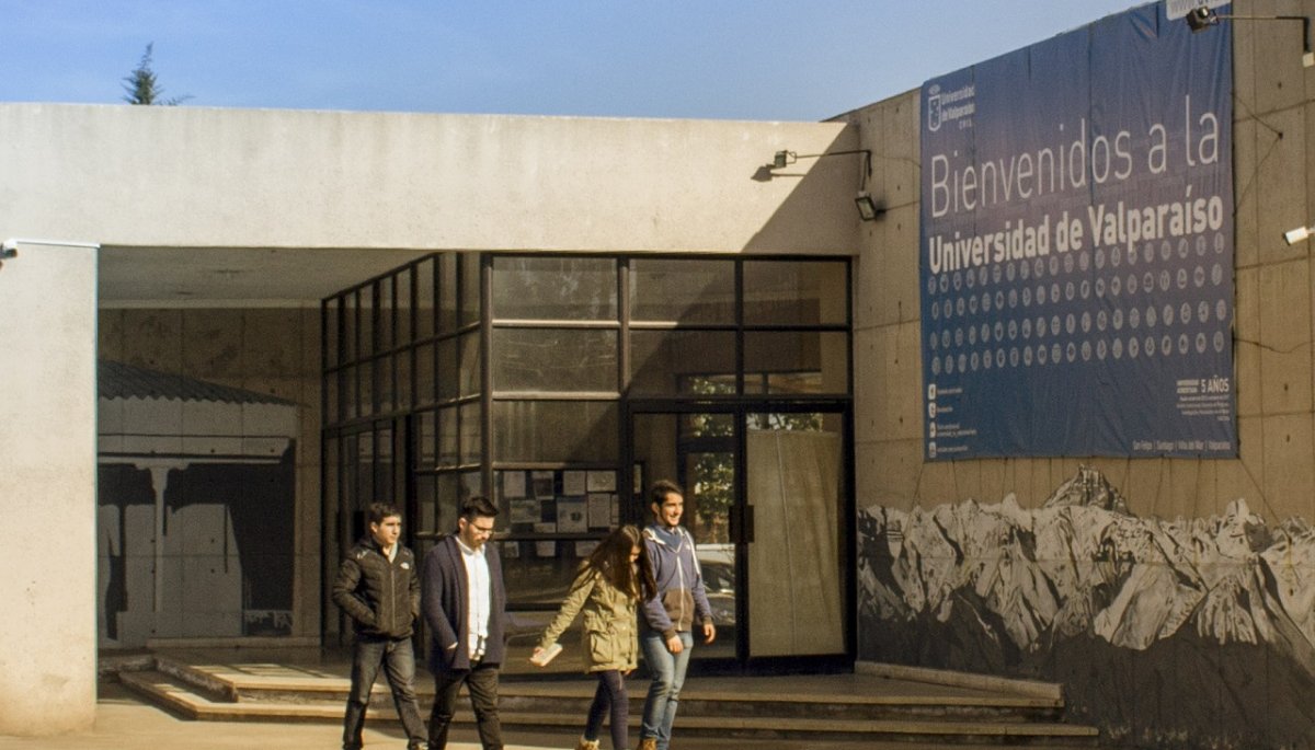 Pesar en la U. de Valparaíso por suicidio de joven estudiante de Medicina en San Felipe | Puranoticia.cl