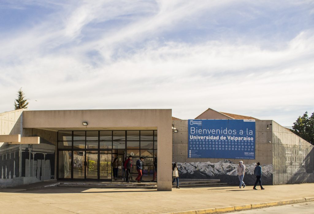 Denuncia de Maltrato en Campos Clínicos: Estudiantes de Medicina y Enfermería de la Universidad de Valparaíso Se Unen Contra Abusos ⋆ Preludio Radio