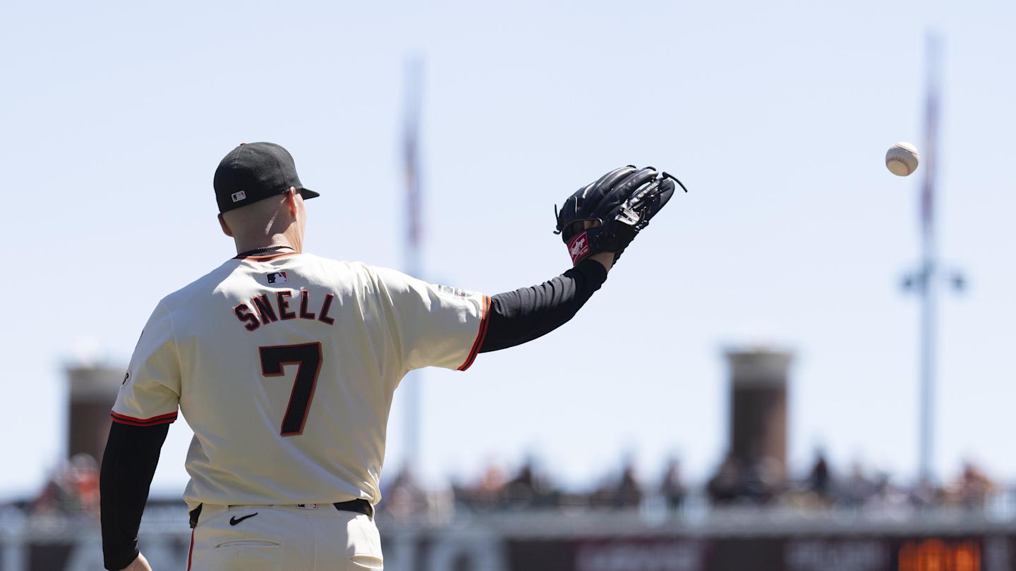 san-francisco-giants-ace-focused-on-season,-not-new-contract