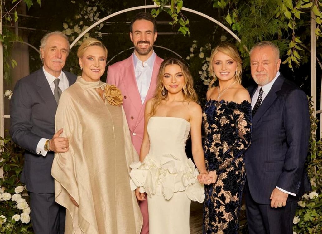 angelica-rivera-comparte-primera-foto-de-la-boda-de-sofia-castro-y-pablo-bernot