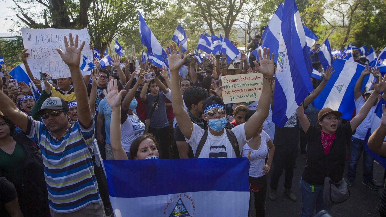 Excarcelan a 135 presos políticos nicaragüenses tras mediación de Estados Unidos y Guatemala | NTN24.COM