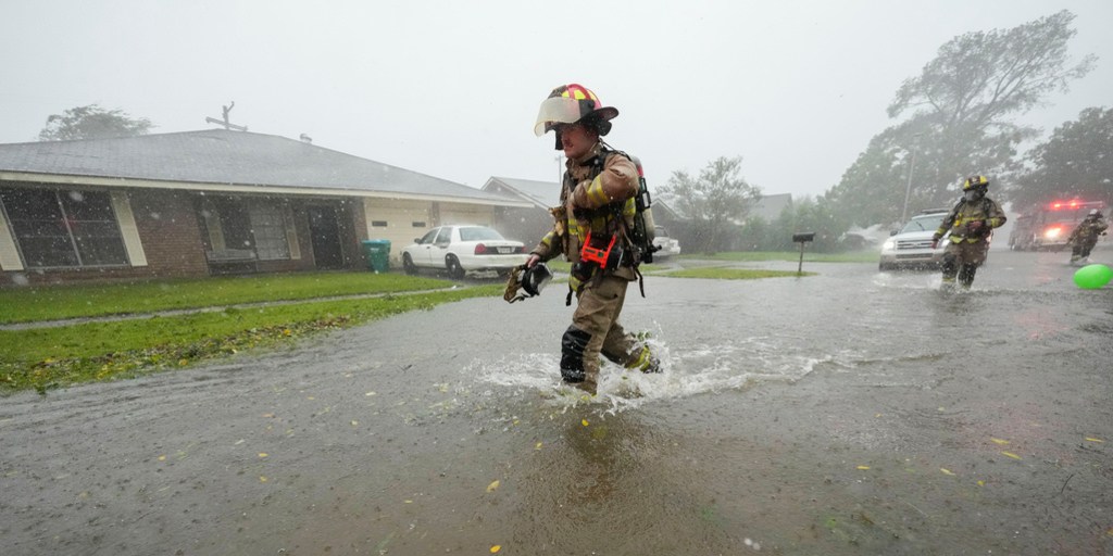 francine-se-debilita-a-tormenta-tropical-tras-causar-inundaciones-y-apagones-al-tocar-tierra-como-huracan-en-louisiana