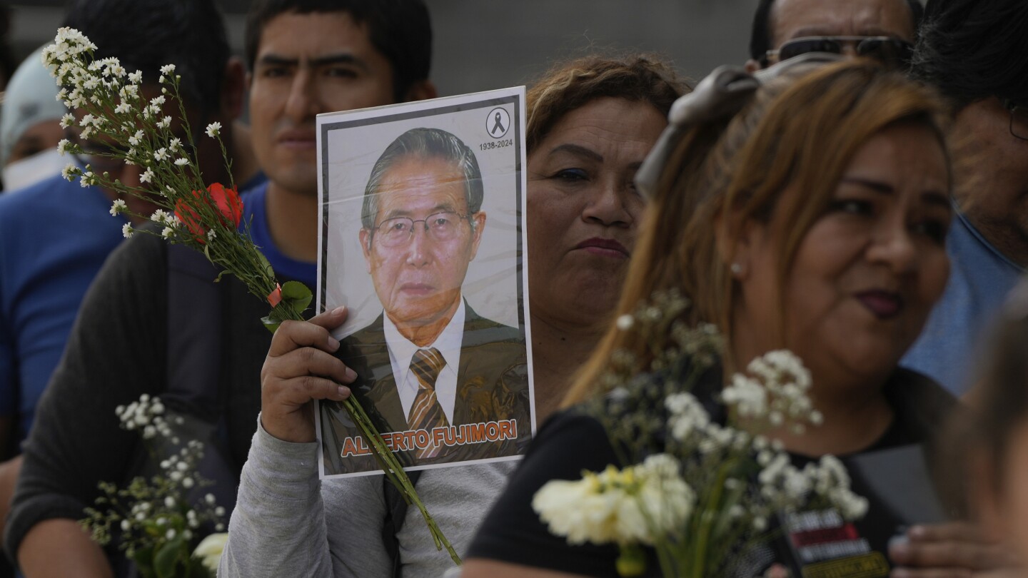 mandataria-de-peru-despide-con-maximos-honores-a-fallecido-expresidente-alberto-fujimori