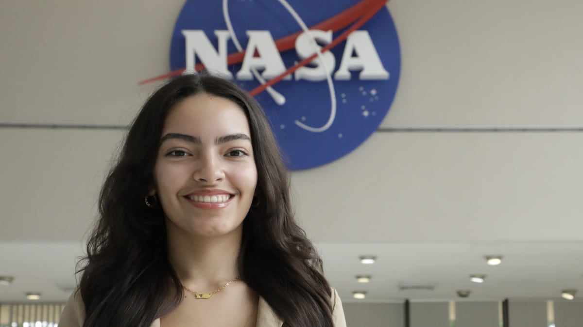 estudiante-de-moca-la-monta-en-la-nasa