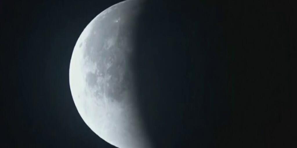 muchos-podran-disfrutar-este-martes-del-eclipse-parcial-de-luna