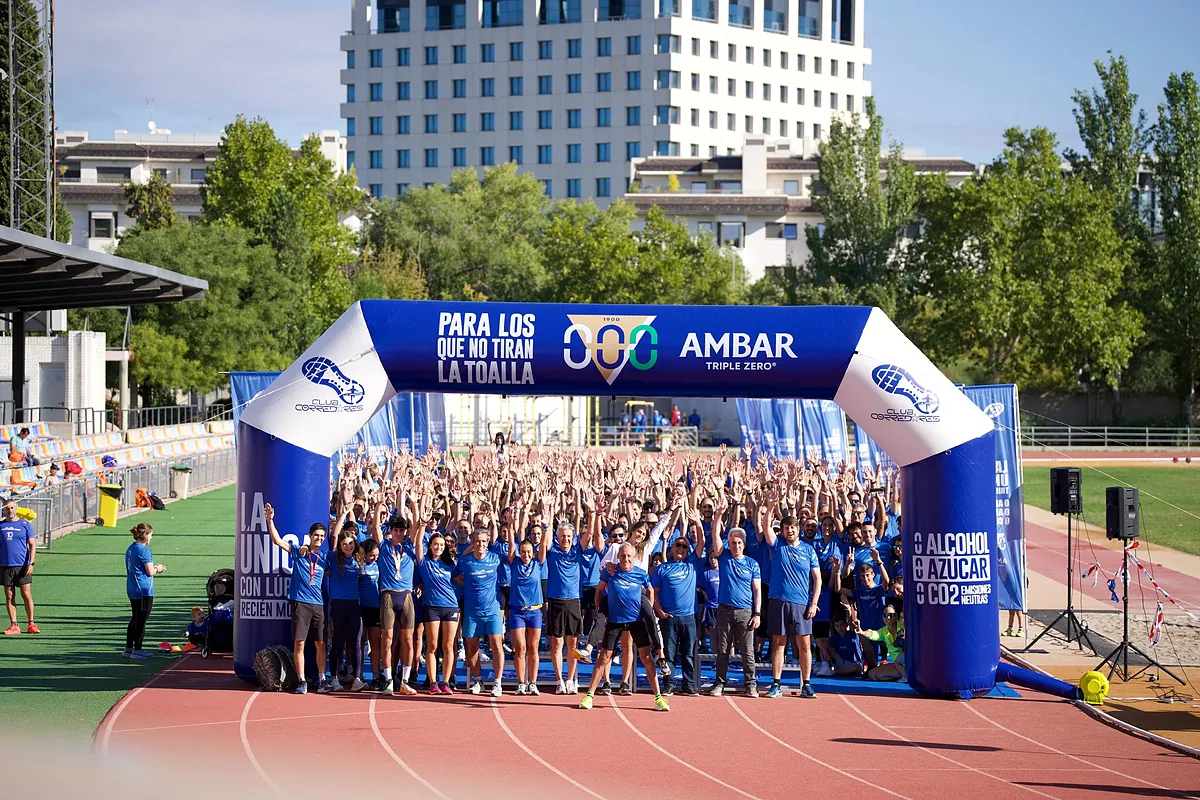 gueda Marqus y Fermn Cacho apadrinan en  Alcobendas el primer entrenamiento del club de atletismo con ms corredores en Espaa