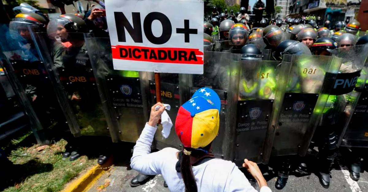 “ya-casi-venezuela”:-la-campana-que-buscaria-derrocar-a-maduro-revelo-parte-de-su-estrategia