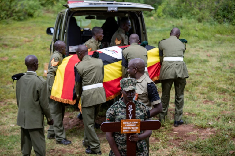 uganda-despide-a-la-atleta-rebecca-cheptegei,-quemada-por-su-companero