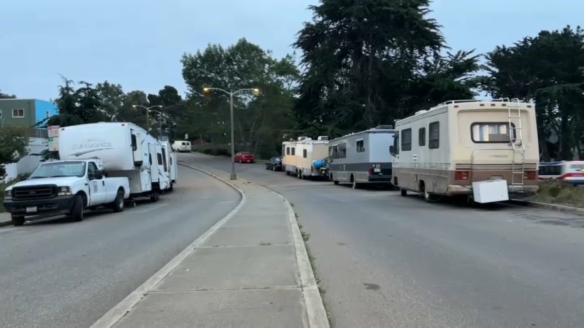 Podrían prohibir que casas rodantes se estacionen en calles de San Francisco