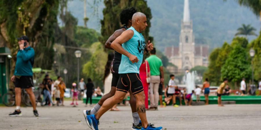 ultramaratonista-corrio-105-km.-en-24-horas-en-apoyo-a-comunidad-provida