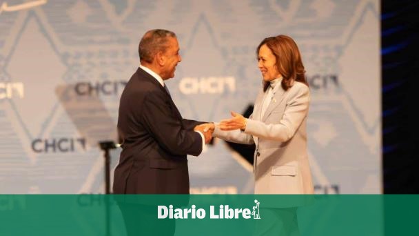 adriano-espaillat-presento-a-kamala-harris-en-la-conferencia-anual-de-liderazgo-de-chci