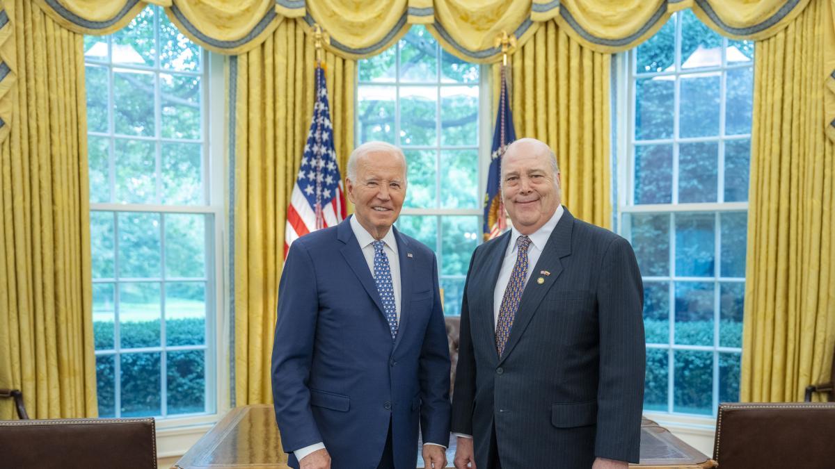 daniel-garcia-pena-presento-a-joe-biden-sus-credenciales-como-embajador-de-colombia-ante-estados-unidos