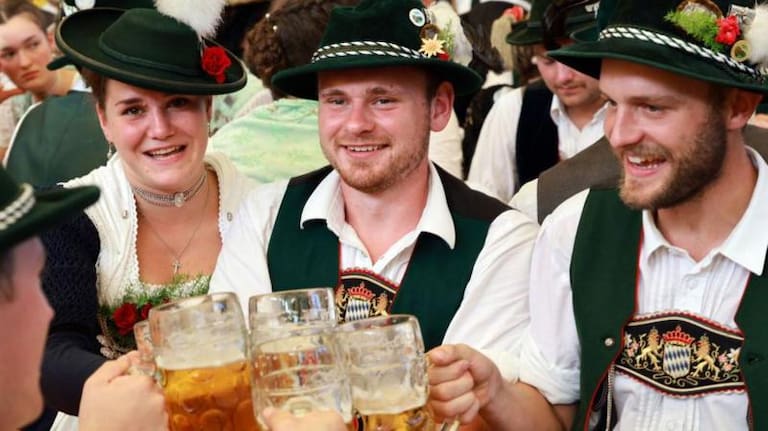 cuatro-curiosidades-de-la-oktoberfest,-la-fiesta-de-la-cerveza-que-nacio-en-alemania-pero-tambien-se-celebra-en-america-latina-y-el-resto-del-mundo