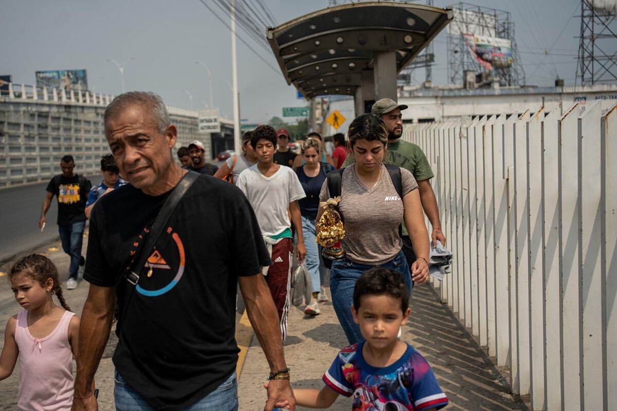 Manteniendo a las Familias Unidas: Cmo presentar una solicitud para este permiso de permanencia temporal en EE. UU.?