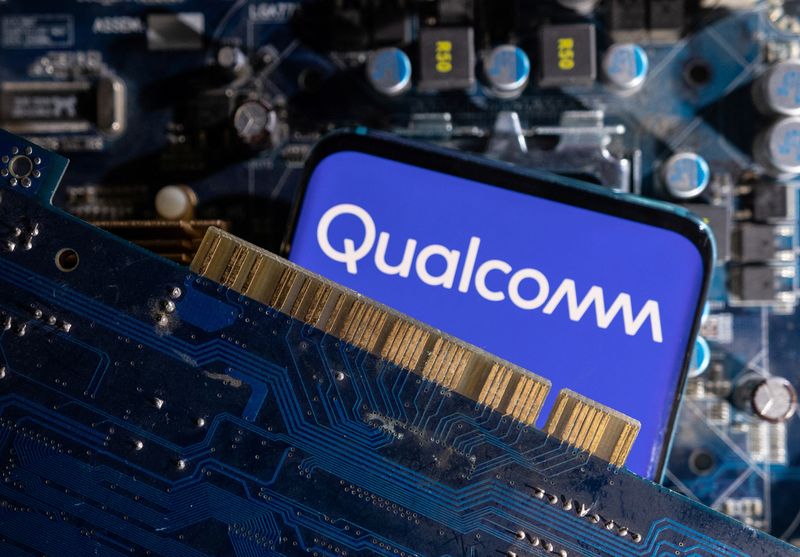 Qualcomm contactó en días recientes a Intel para una adquisición: según WSJ