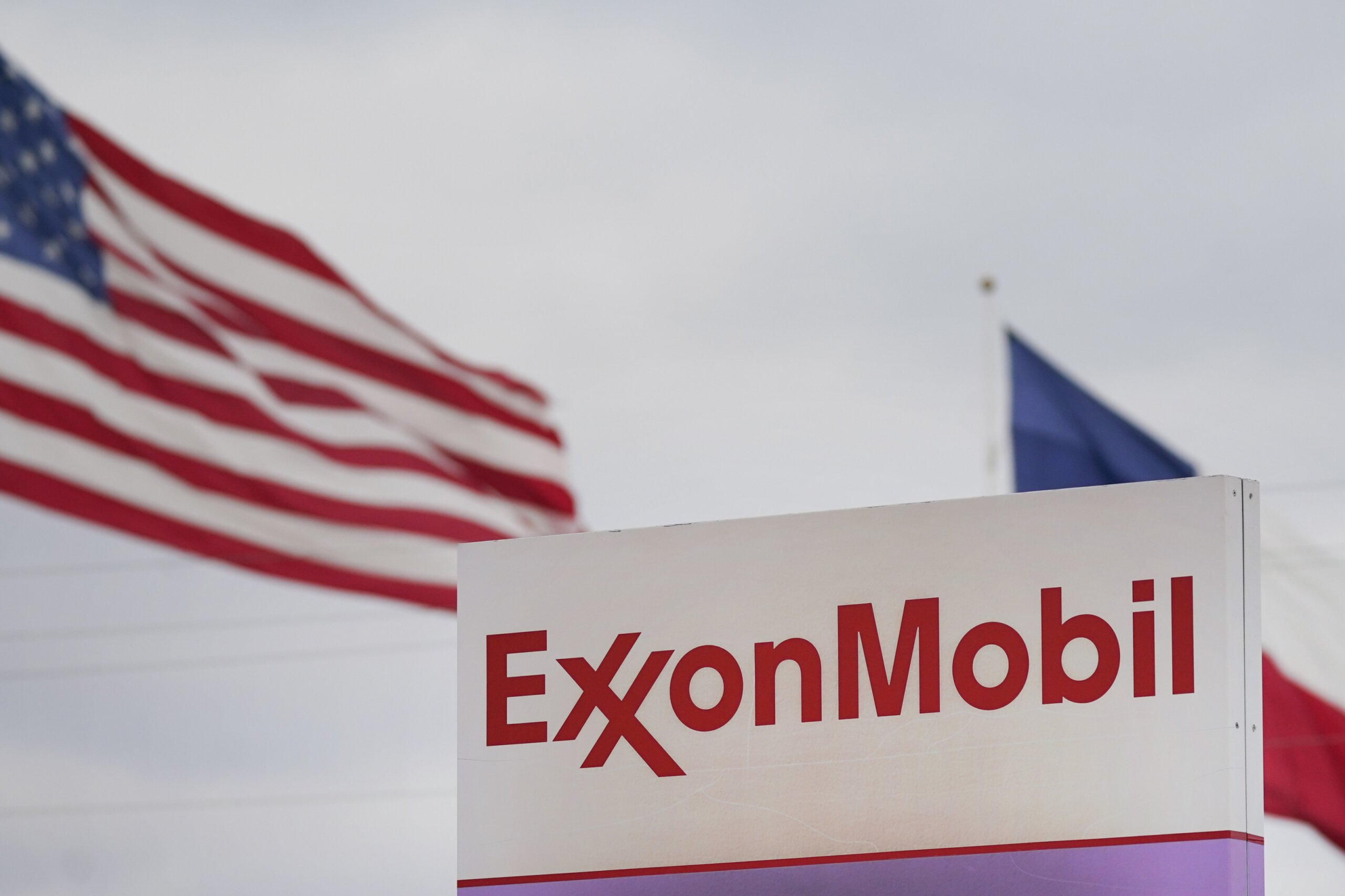 california-sues-exxonmobil-and-says-it-lied-about-plastics-recycling-–-wtop-news