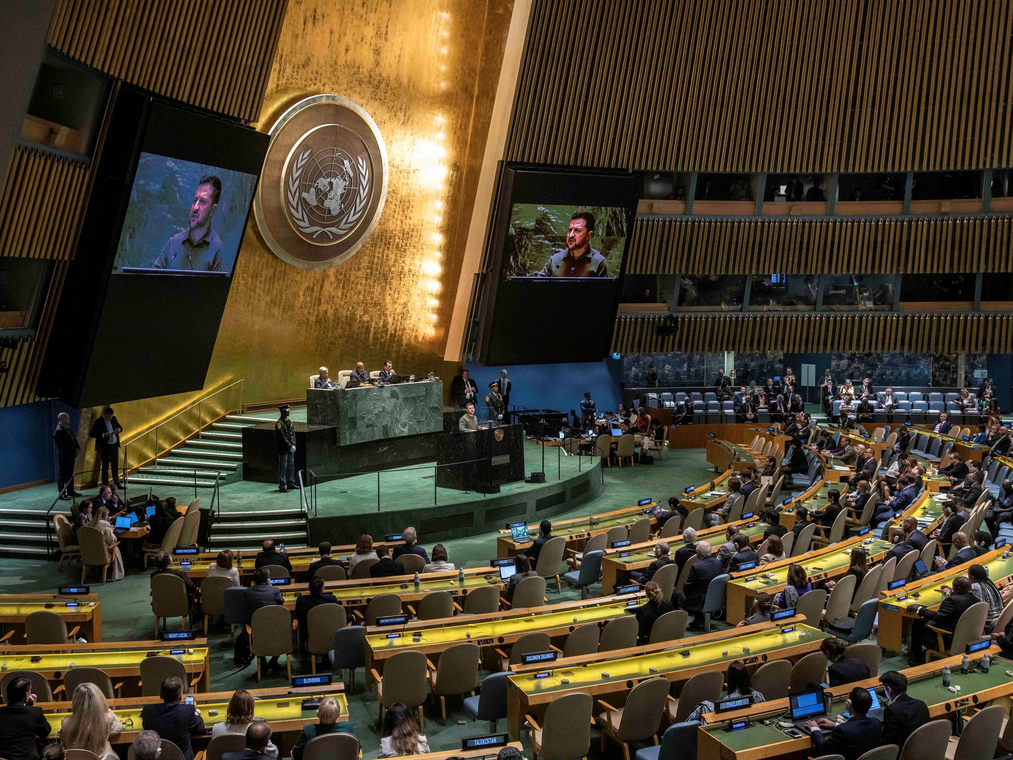 en-la-conferencia-de-la-onu,-las-crisis-mundiales-chocan-con-la-tensa-politica-estadounidense