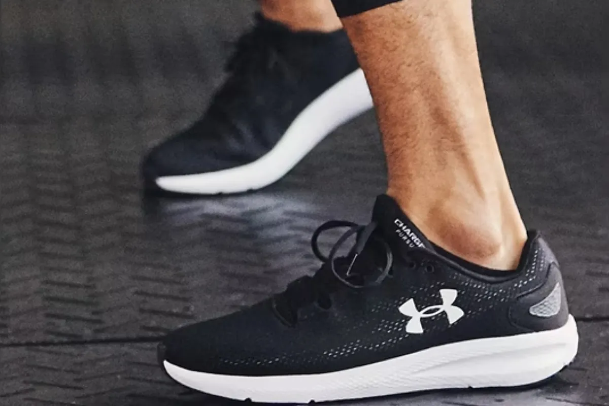 las-zapatillas-de-under-armour-que-todos-quieren-para-correr-y-otras-con-descuentos-de-ms-del-40%