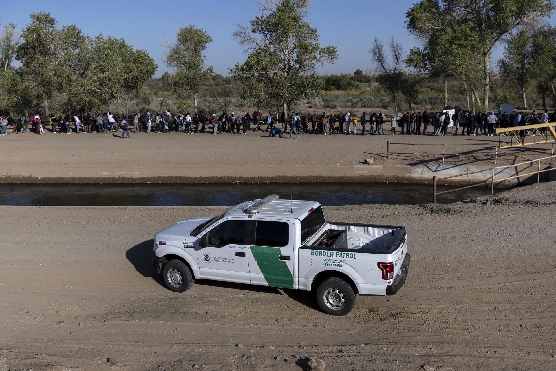 estados-unidos-endurecera-politicas-comerciales-y-migratorias-sea-quien-sea-presidente,-preve-moody's