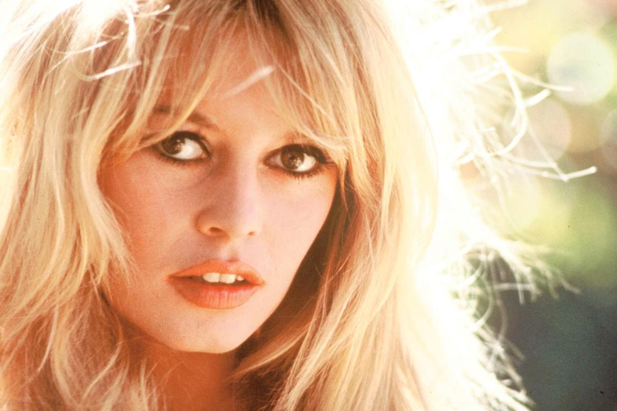 Brigitte Bardot: una mirada desafiante que alimentó fantasías, tuvo el mundo a sus pies y cumple hoy 90 años