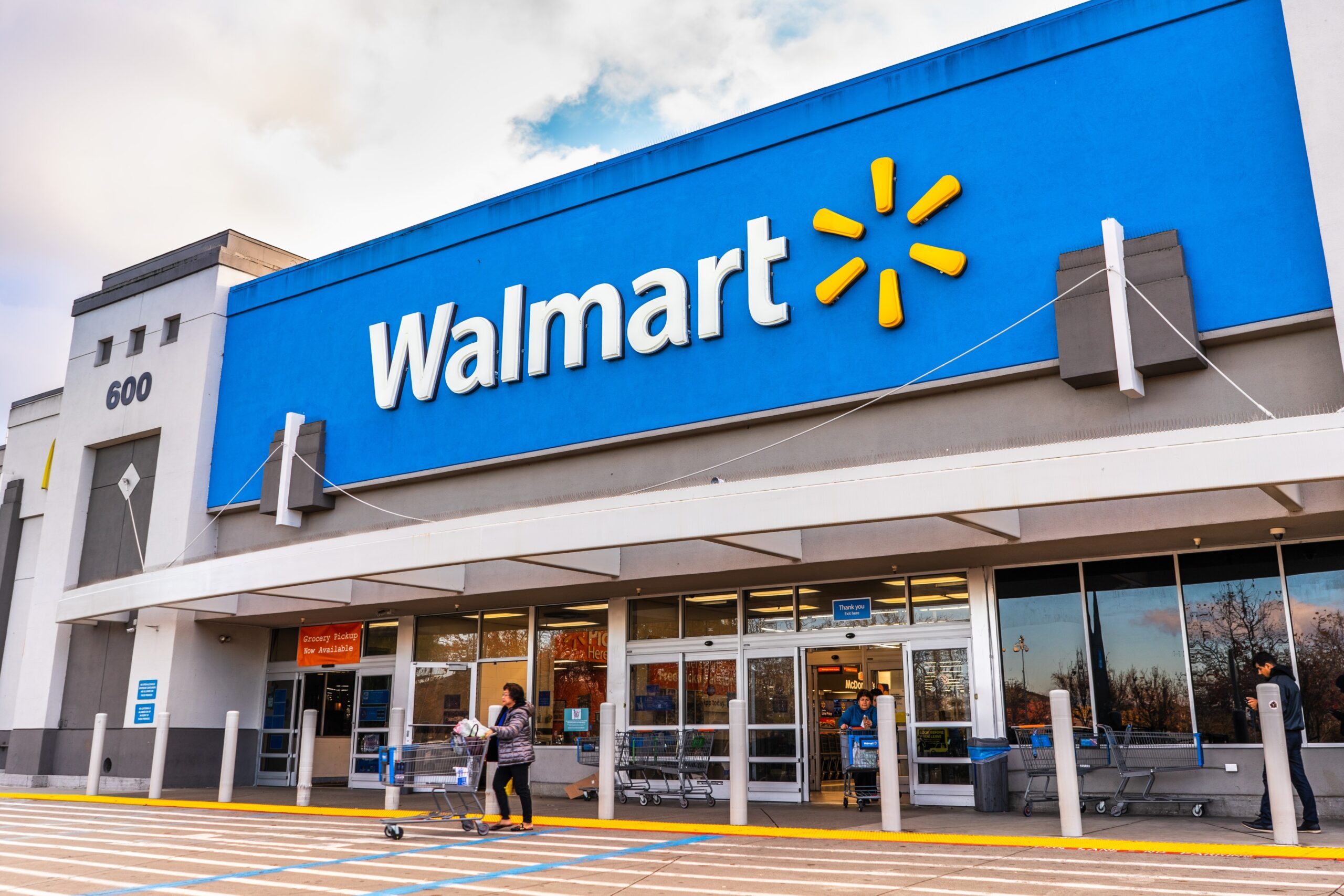 walmart-cierra-otras-11-tiendas-en-octubre-–-la-opinion