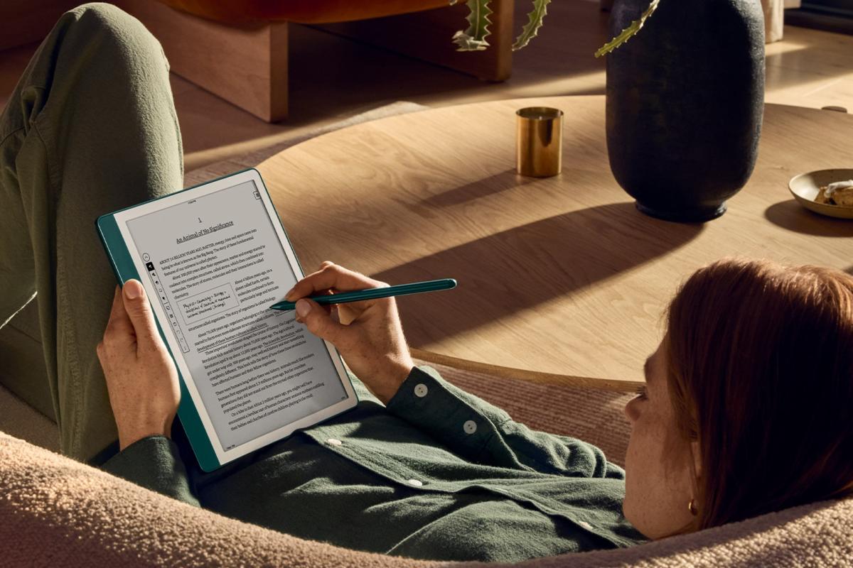 amazon-presenta-su-nuevo-kindle-scribe,-con-ia-que-hace-resumenes-y-mejora-la-caligrafia