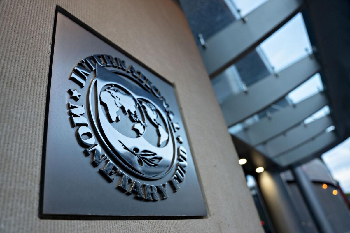 fmi-rebaja-proyecciones-de-crecimiento-mundial-y-advierte-de-un-aumento-de-los-riesgos