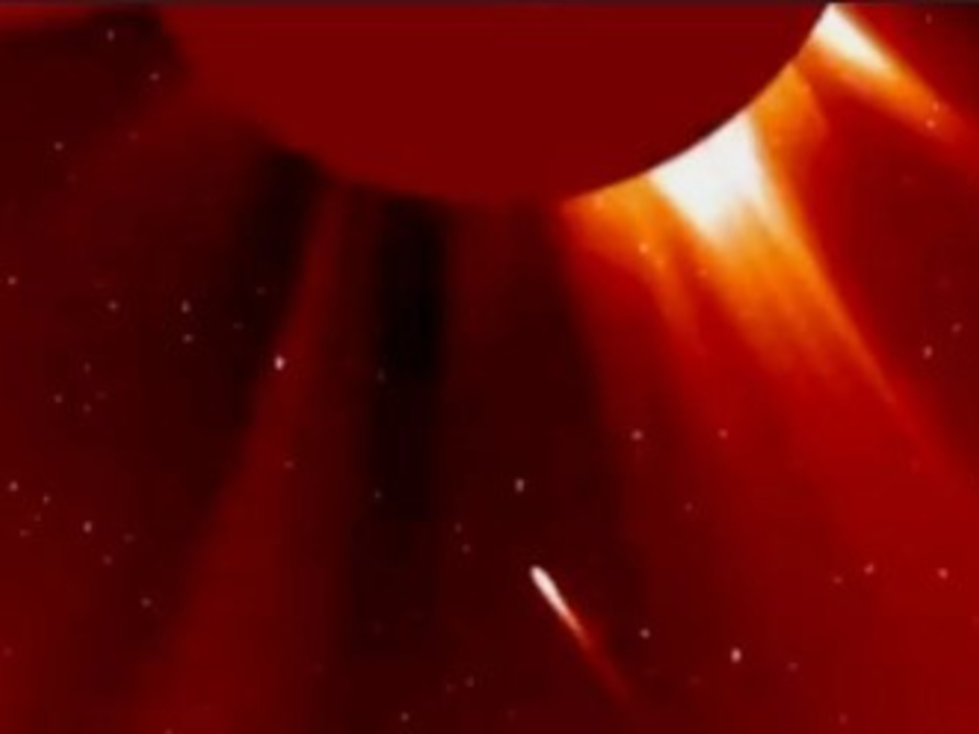 la-nasa-filmo-el-extraordinario-momento-en-que-el-sol-“se-trago”-un-cometa